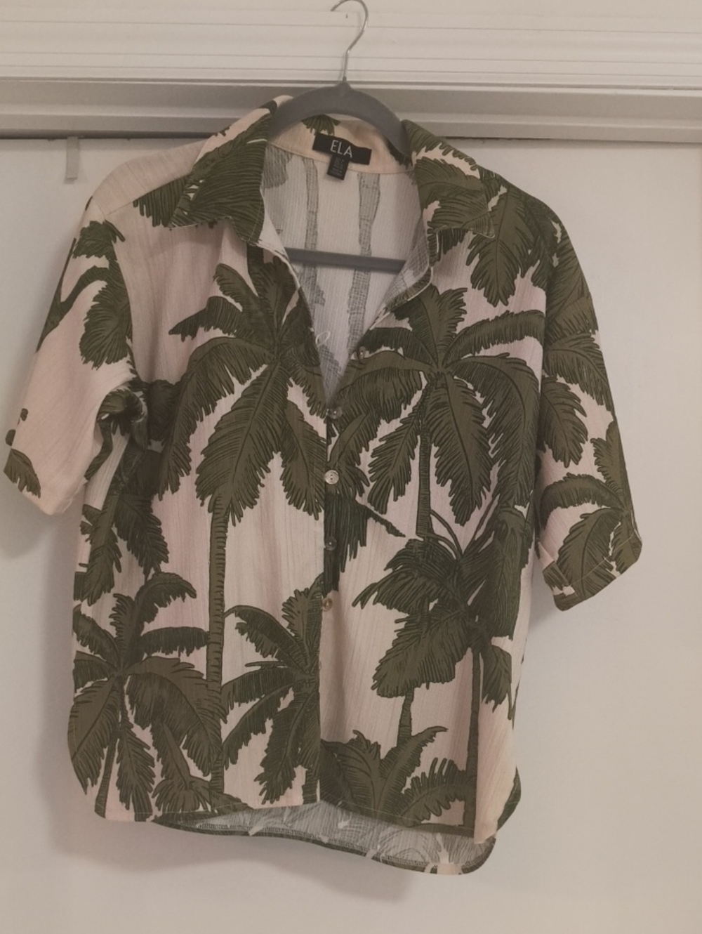 ELA Women's Short-Sleeve Palm-Print Blouse in Green
